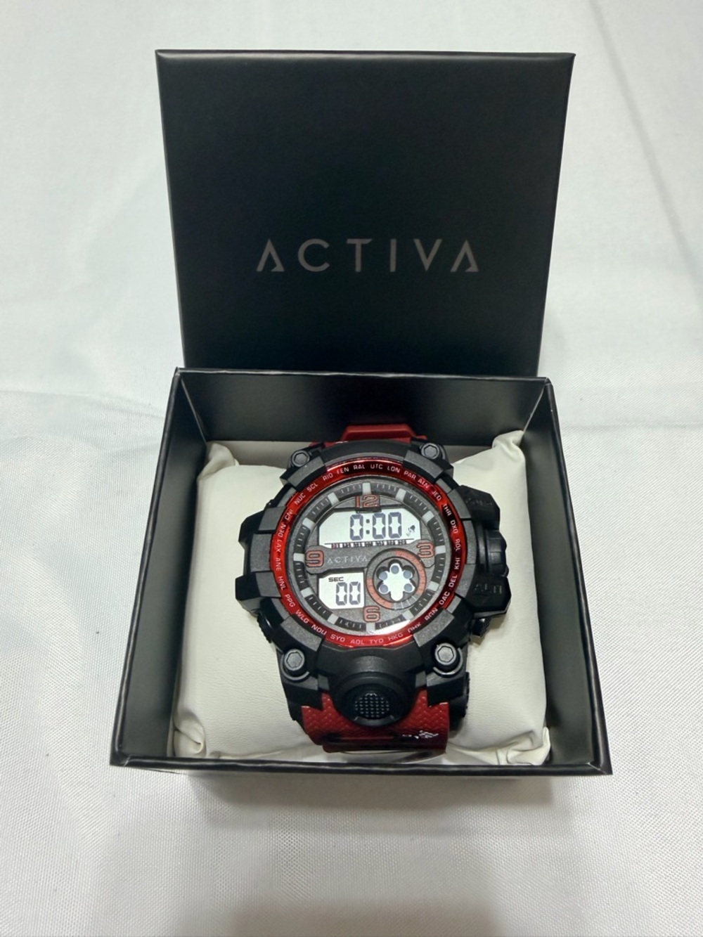 Activa by Invicta Red & Black Sport Men’s Digital Watch - Picture 2 of 7